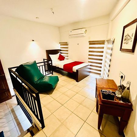 Seacoast Inn Fortkochi Fort Kochi Екстериор снимка