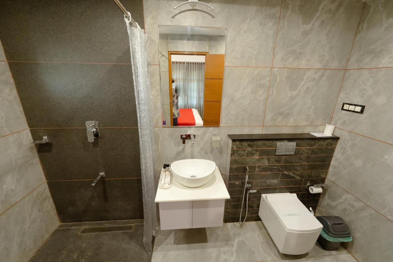 Seacoast Inn Fortkochi Fort Kochi Екстериор снимка