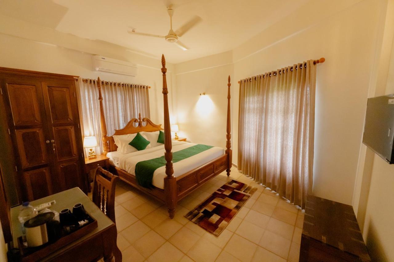 Seacoast Inn Fortkochi Fort Kochi Екстериор снимка