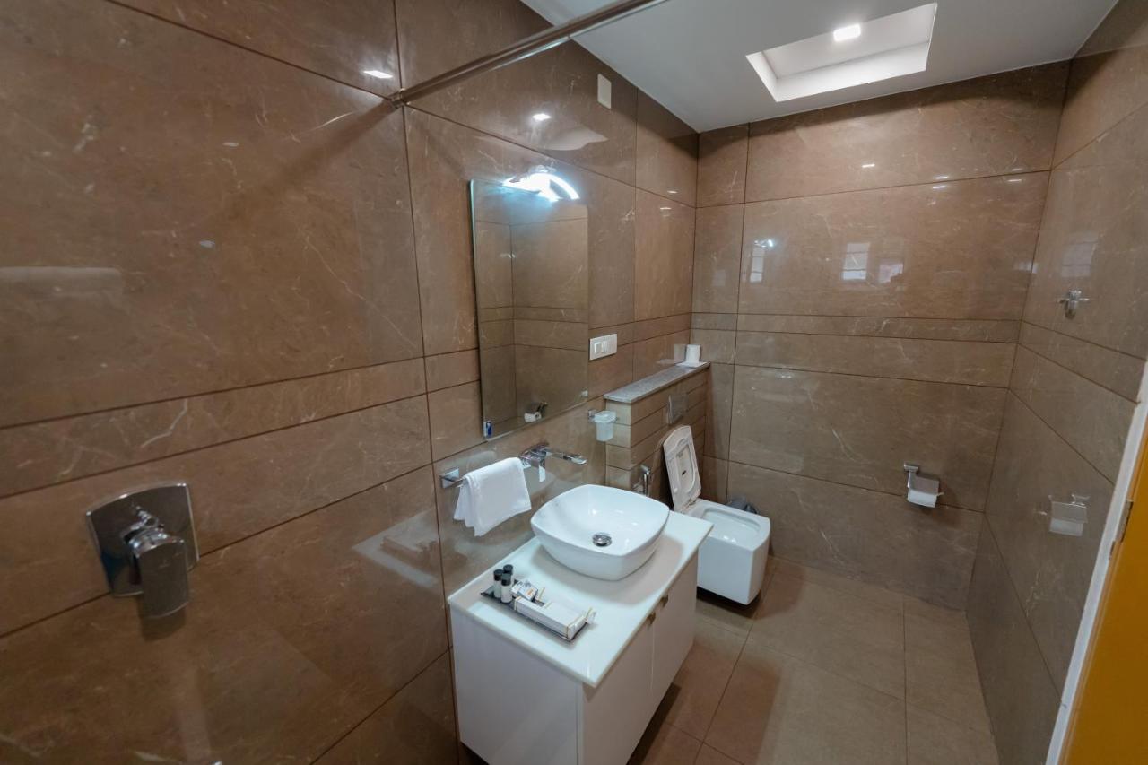 Seacoast Inn Fortkochi Fort Kochi Екстериор снимка