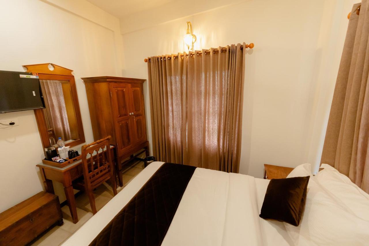 Seacoast Inn Fortkochi Fort Kochi Екстериор снимка
