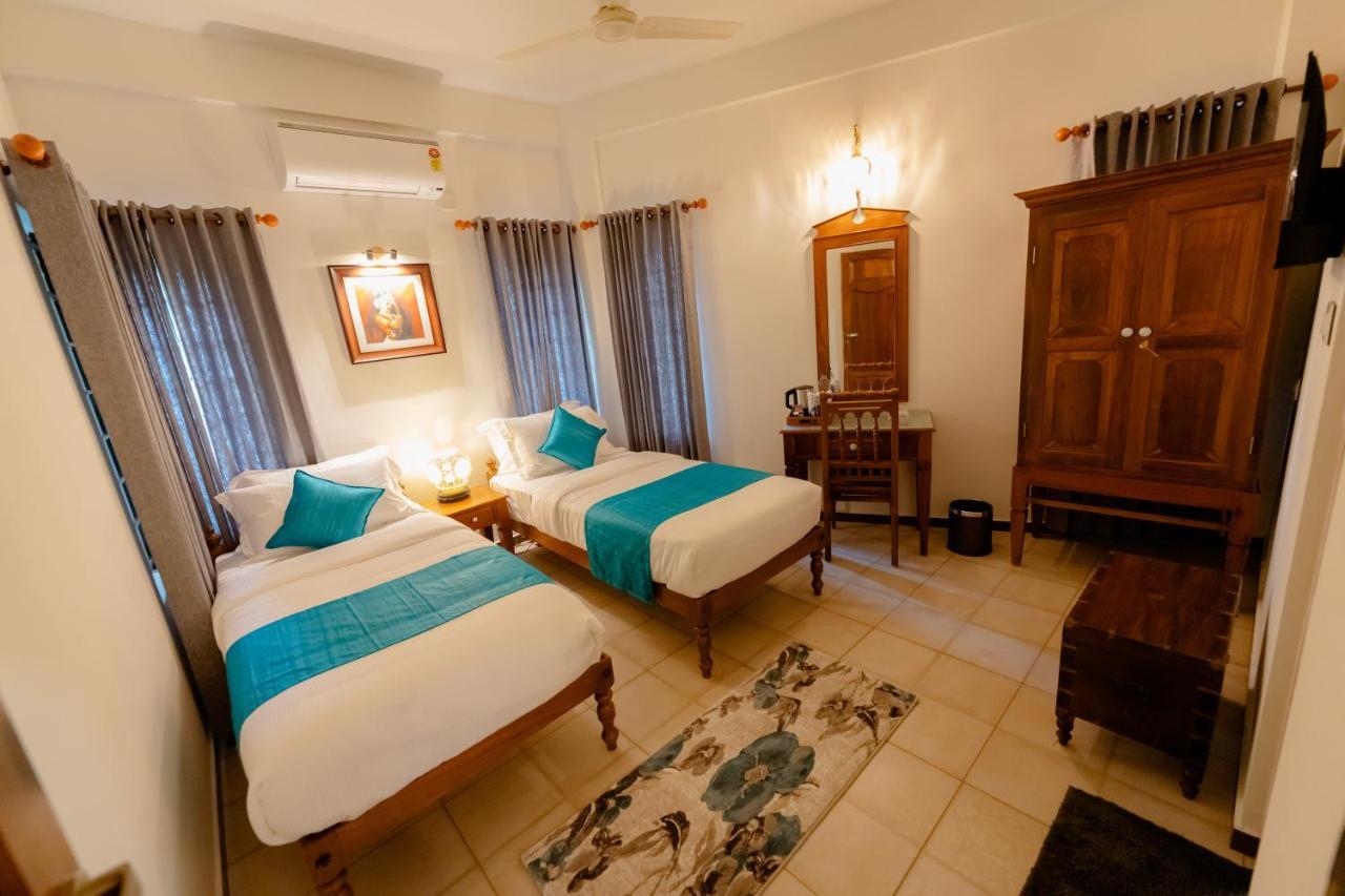 Seacoast Inn Fortkochi Fort Kochi Екстериор снимка