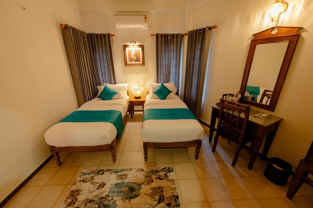 Seacoast Inn Fortkochi Fort Kochi Екстериор снимка